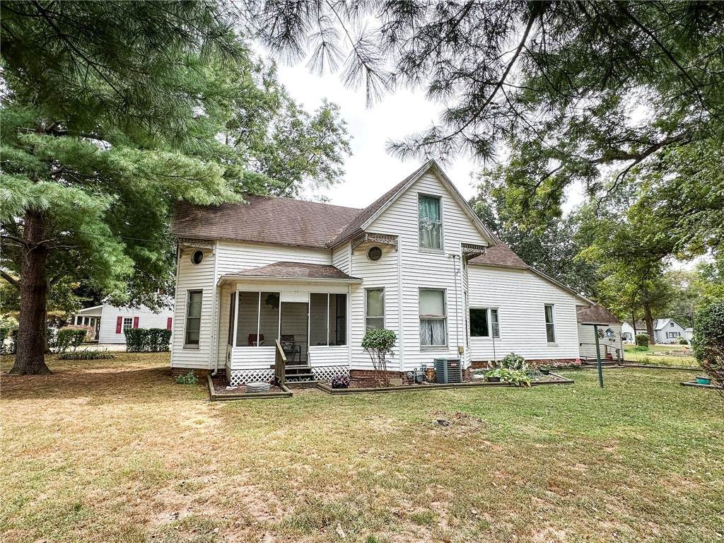 301 Pleasant Street - Photo 1