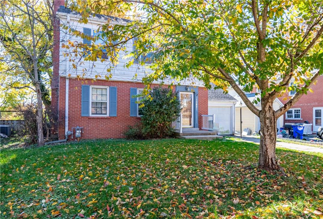 1585 Sunset Avenue - Photo 1