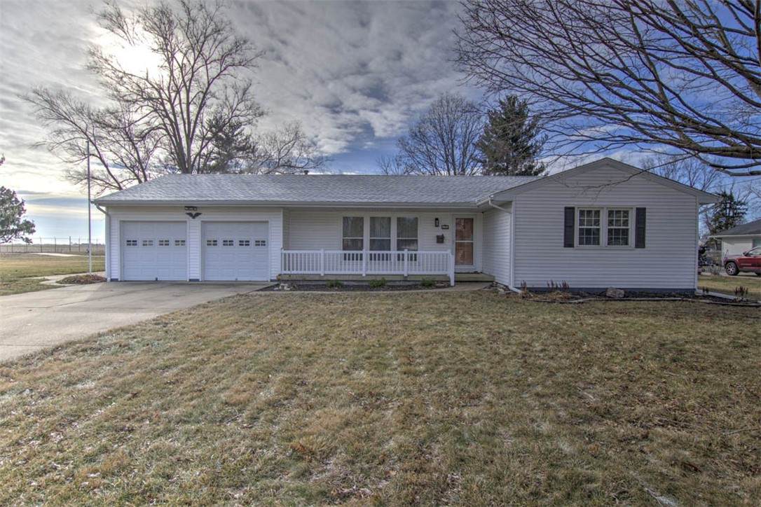 295 Country Club Road - Photo 1