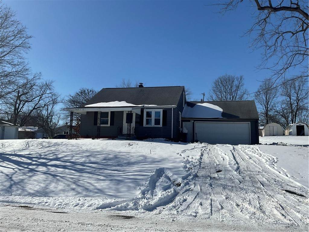 505 35th Street - Photo 1