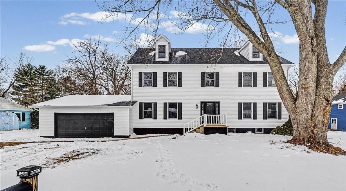 106 Delmar Drive - Photo 1