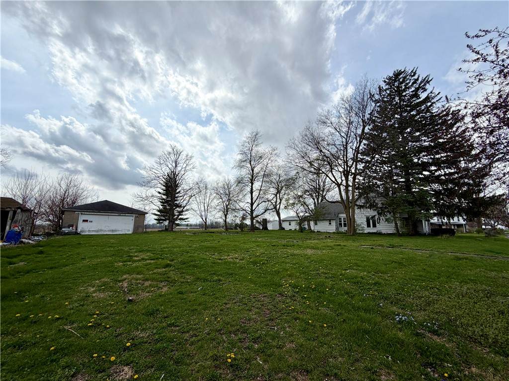 610 Green Street - Photo 1