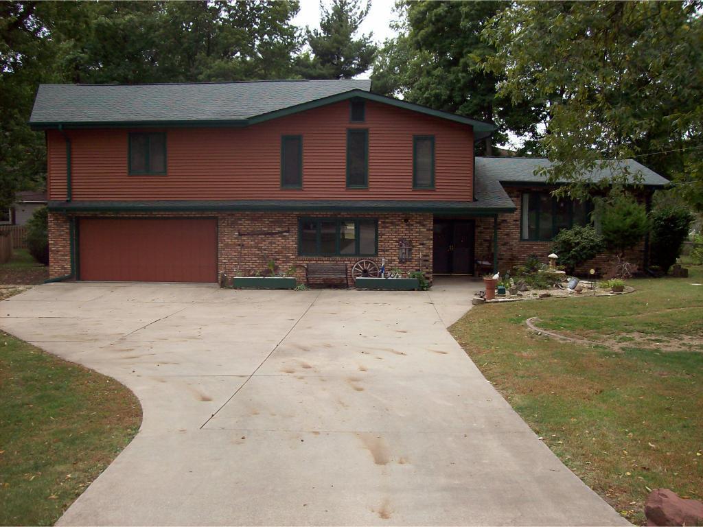 715 Cortez - Photo 1
