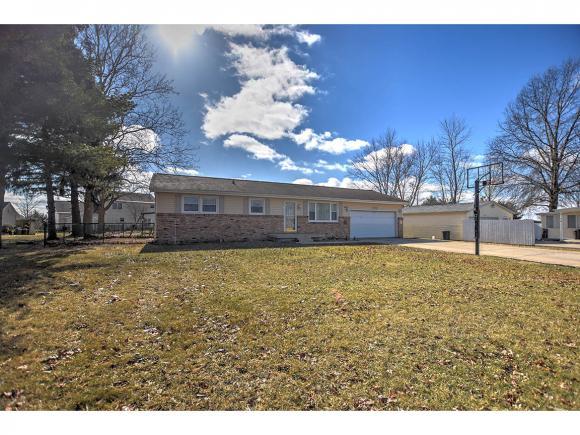 1225 Main St - Photo 1