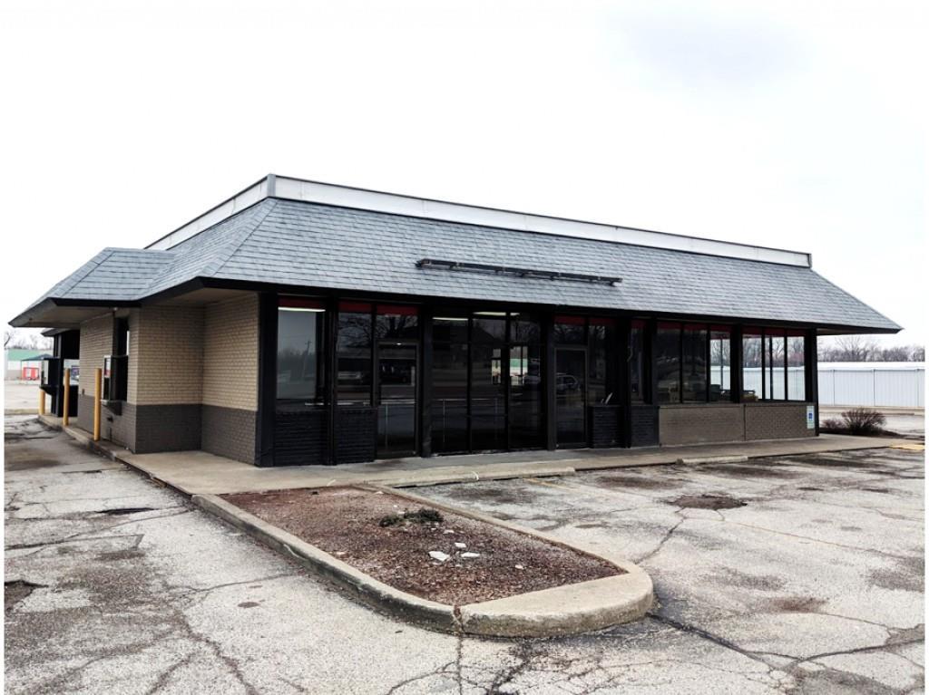 1195 Pershing - Photo 1