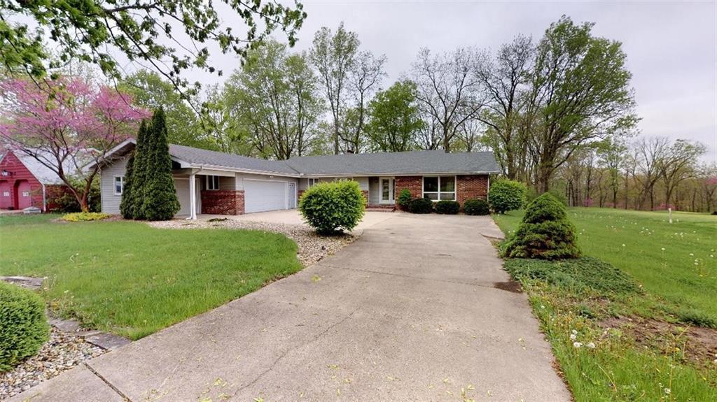3127 Pinehurst - Photo 1