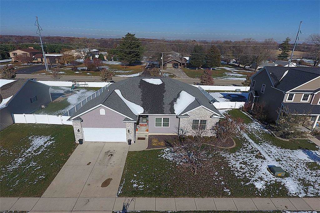 1650 Hunters Pointe Court - Photo 1
