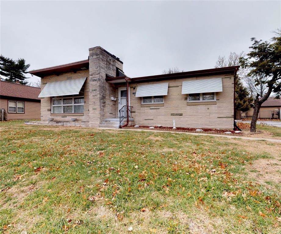 1104 Lake Shore Drive - Photo 1