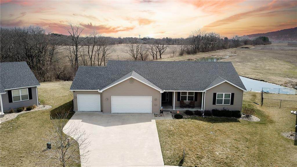 775 Pearl Court - Photo 1
