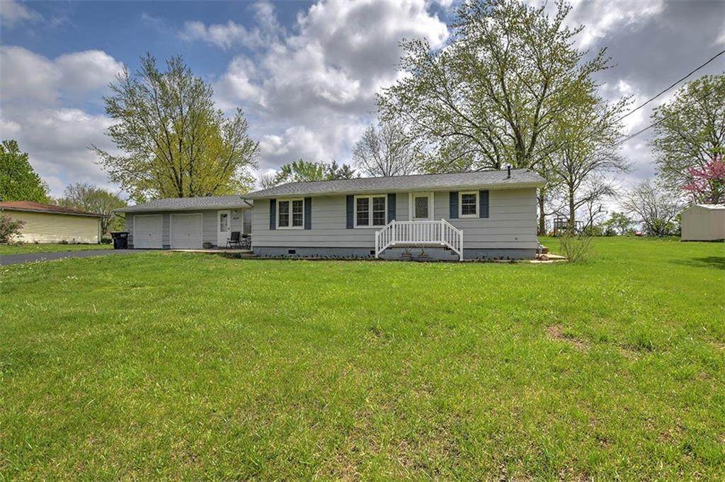 3885 Skyline Drive - Photo 1