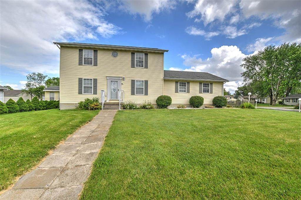 2074 Edgemoor Drive - Photo 1