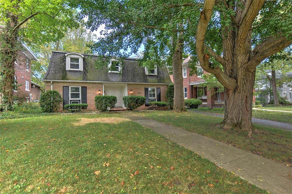 245 Park Place - Photo 1
