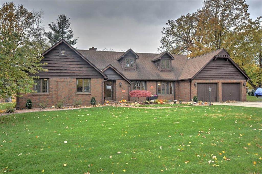 5241 Macarthur Road - Photo 1