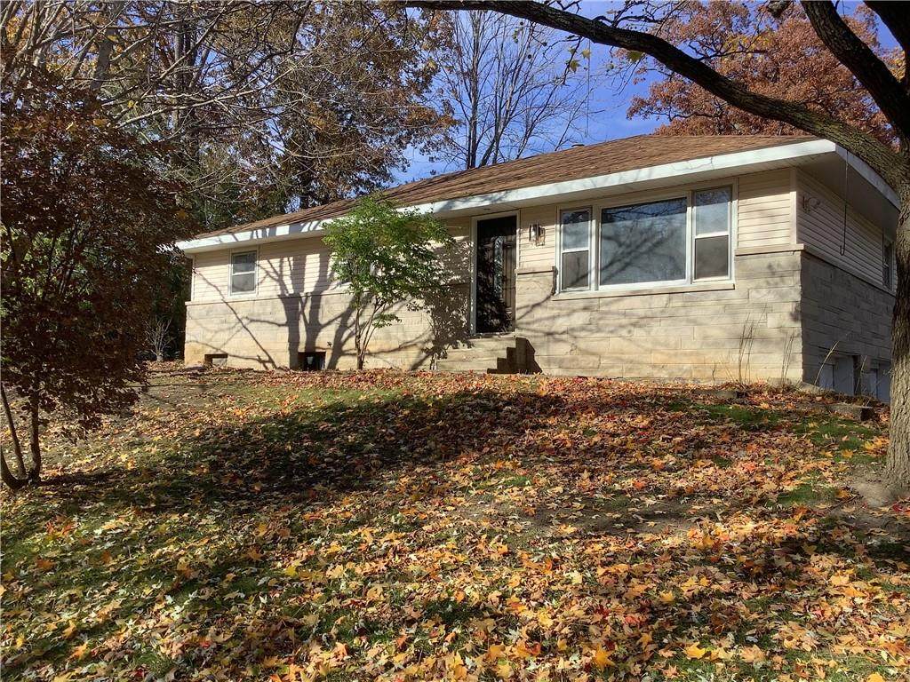 2878 Wood Street - Photo 1