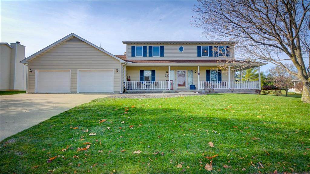 1460 Alexander Drive - Photo 1