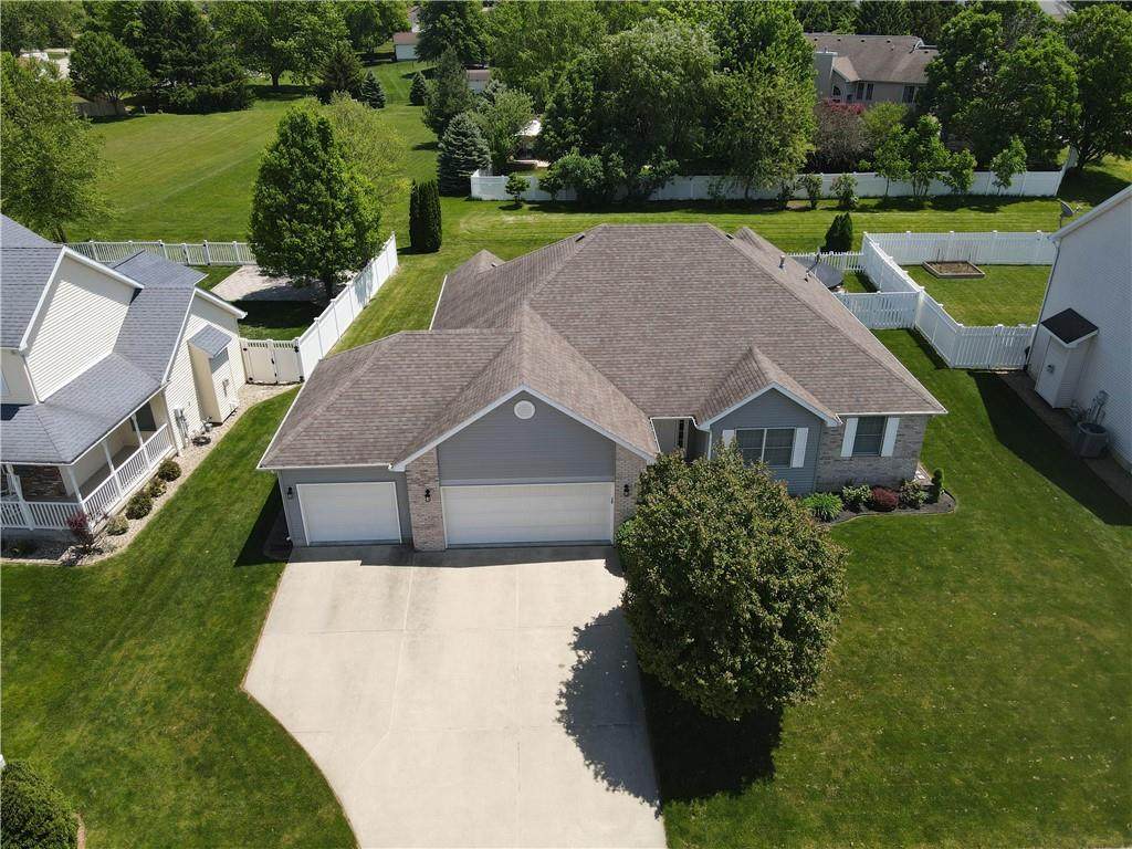 450 Phillip Circle - Photo 1