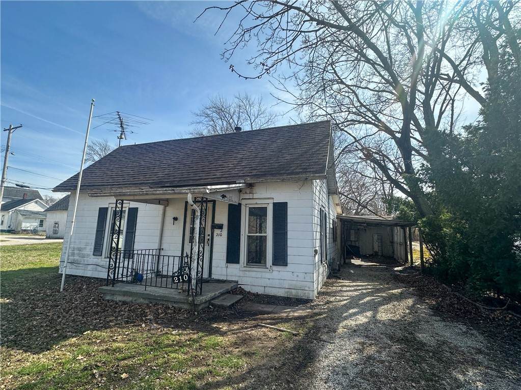 210 Parrish Street - Photo 1