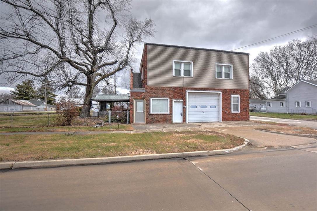 202 South Street - Photo 1