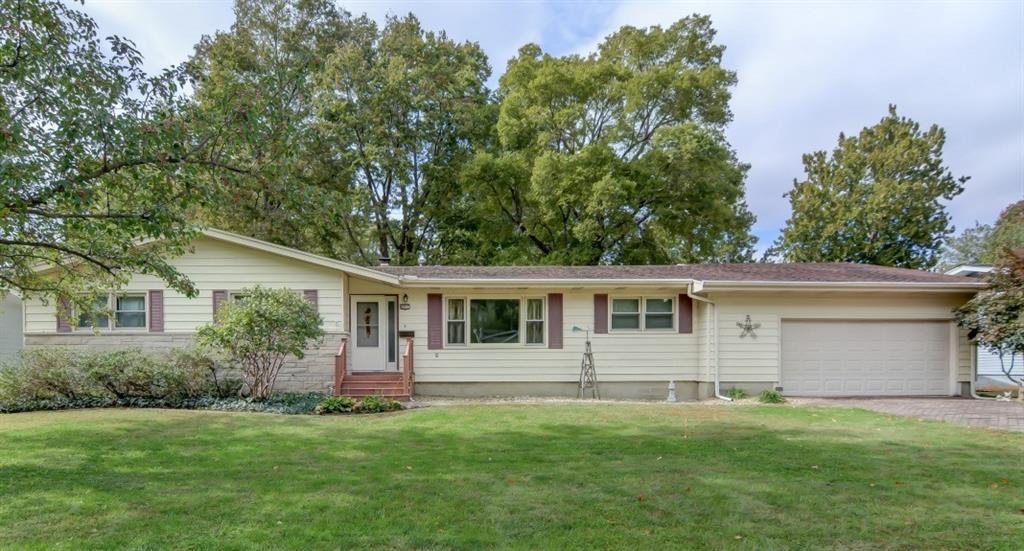 407 Westdale - Photo 1