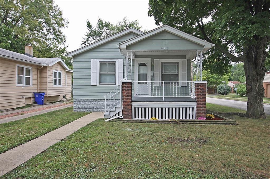 910 Cushing Street - Photo 1