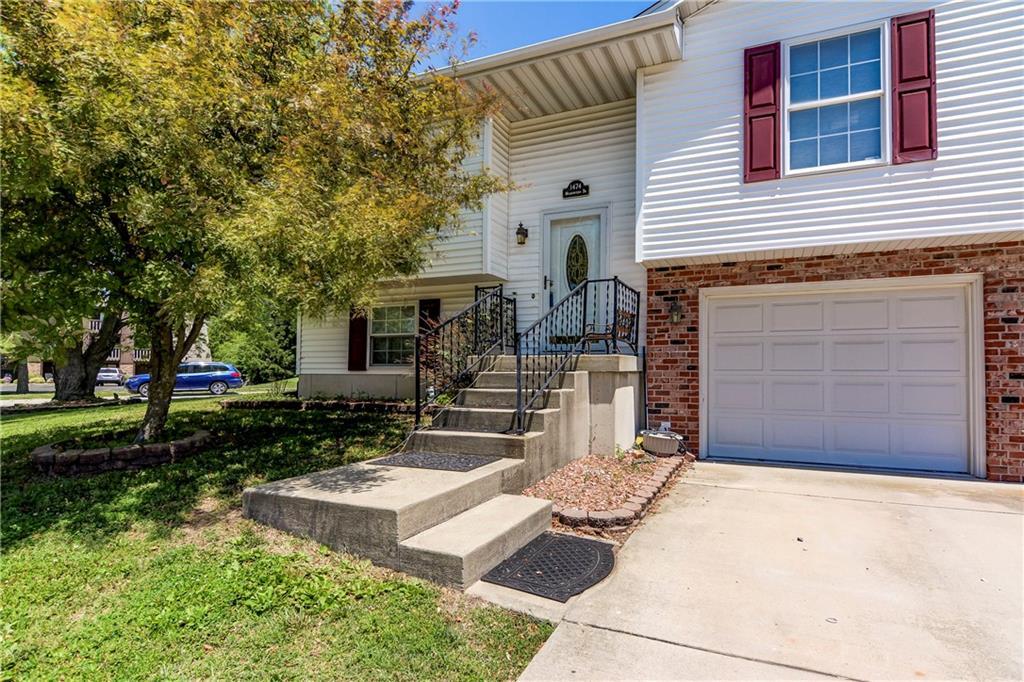 1474 Meadowview Drive - Photo 1
