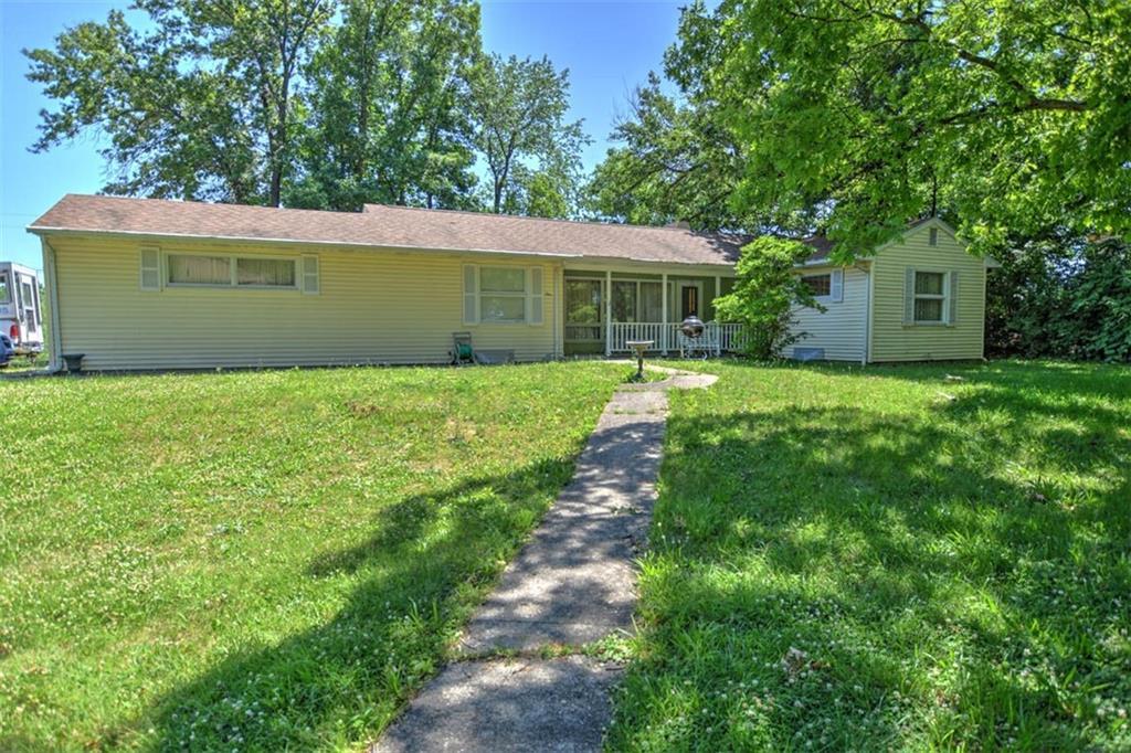 1 Fair Oaks Drive - Photo 1