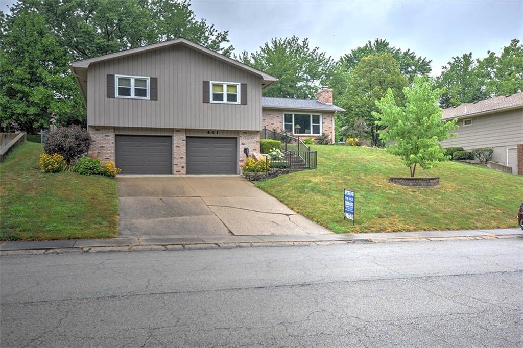 441 Shoreline Drive - Photo 1