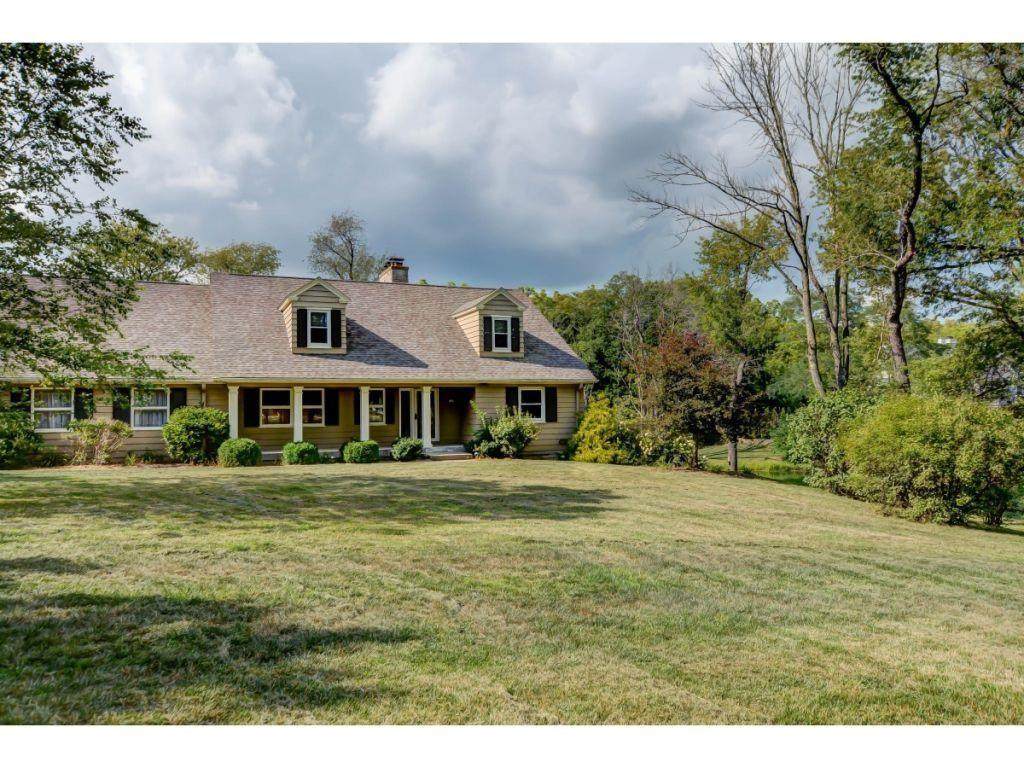 2725 Glenwood Drive - Photo 1