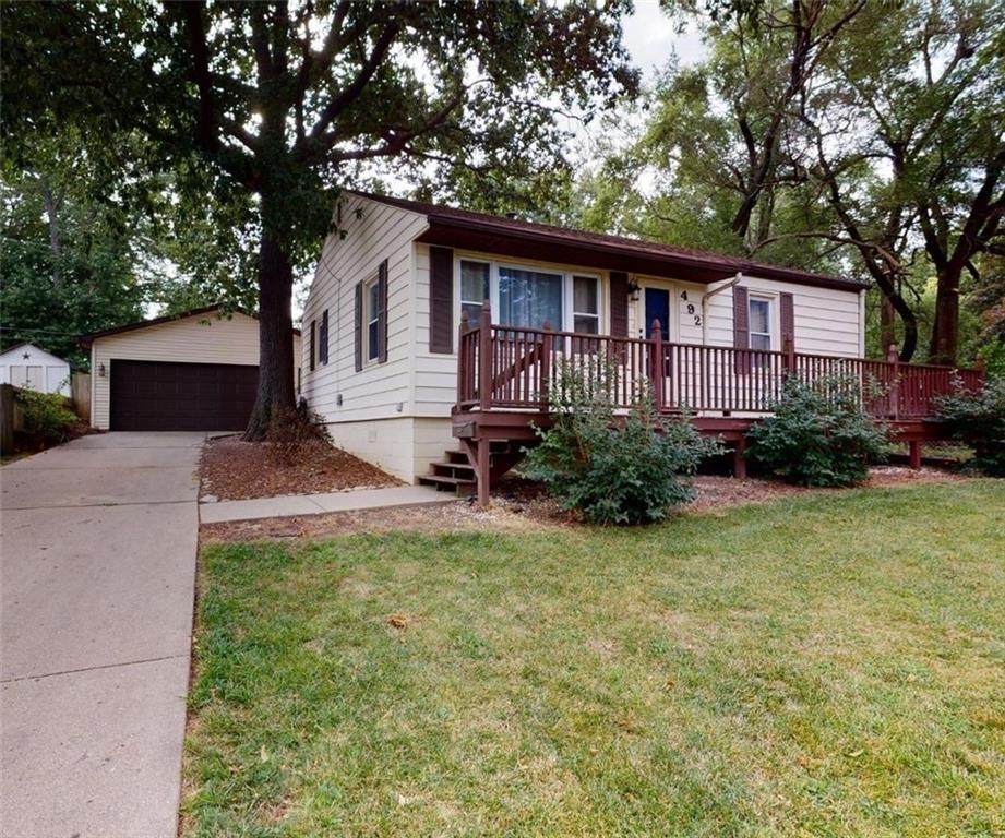 492 32nd Street - Photo 1