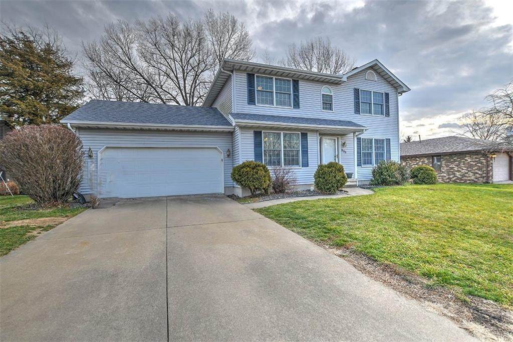 898 Pine Hill Drive - Photo 1