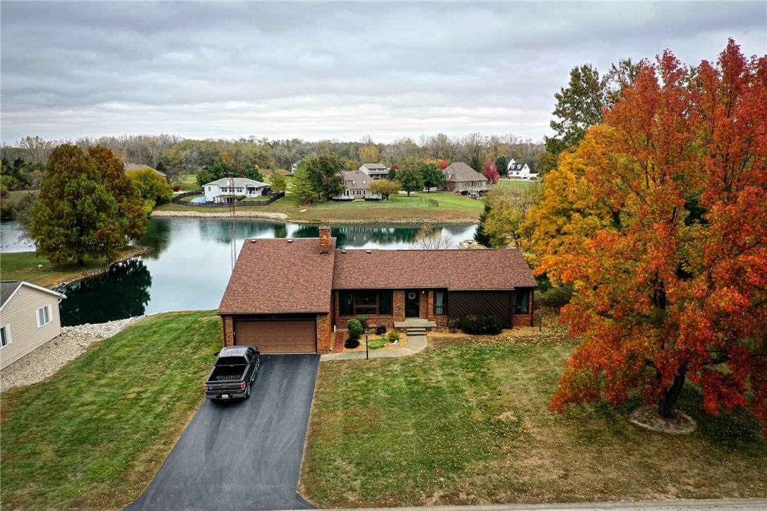10 Lakeview Drive - Photo 1