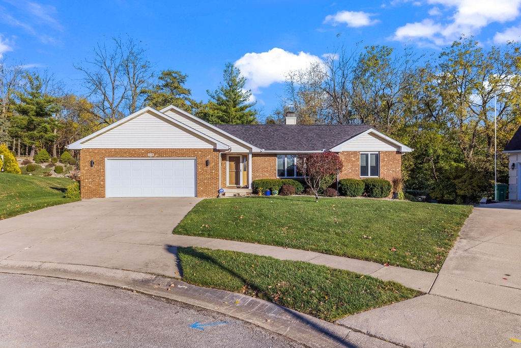 1110 Woodridge Court - Photo 1