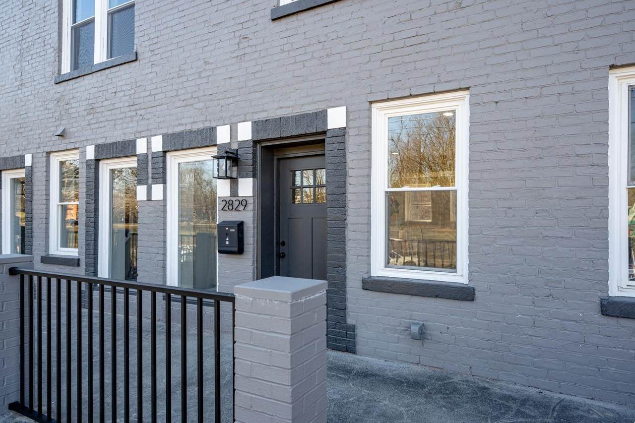 2829 Ashland Avenue - Photo 1