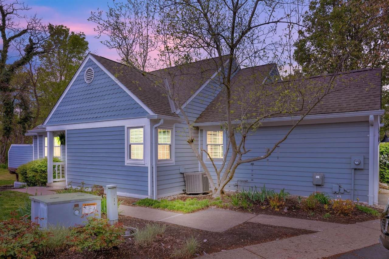 19 Greenhouse Lane - Photo 1