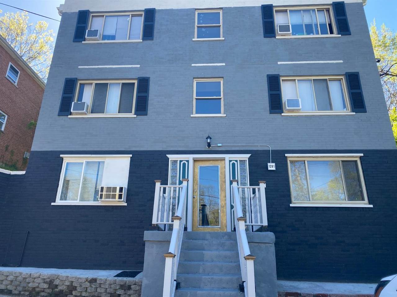 1281 Sunset Avenue - Photo 1