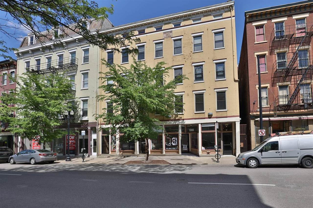 1306 Main Street - Photo 1
