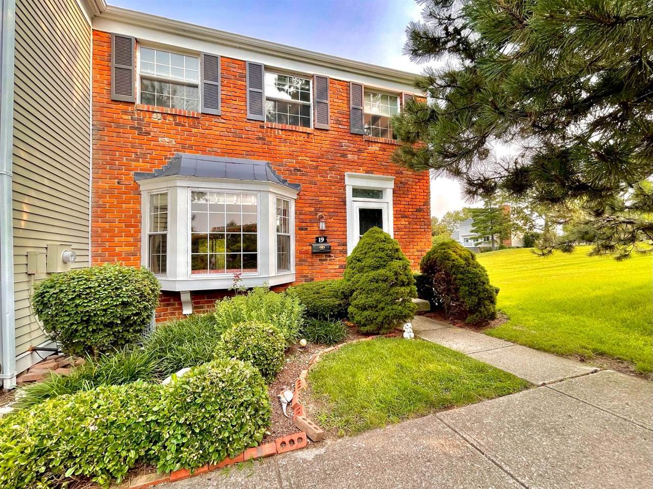19 Twin Lakes Drive - Photo 1