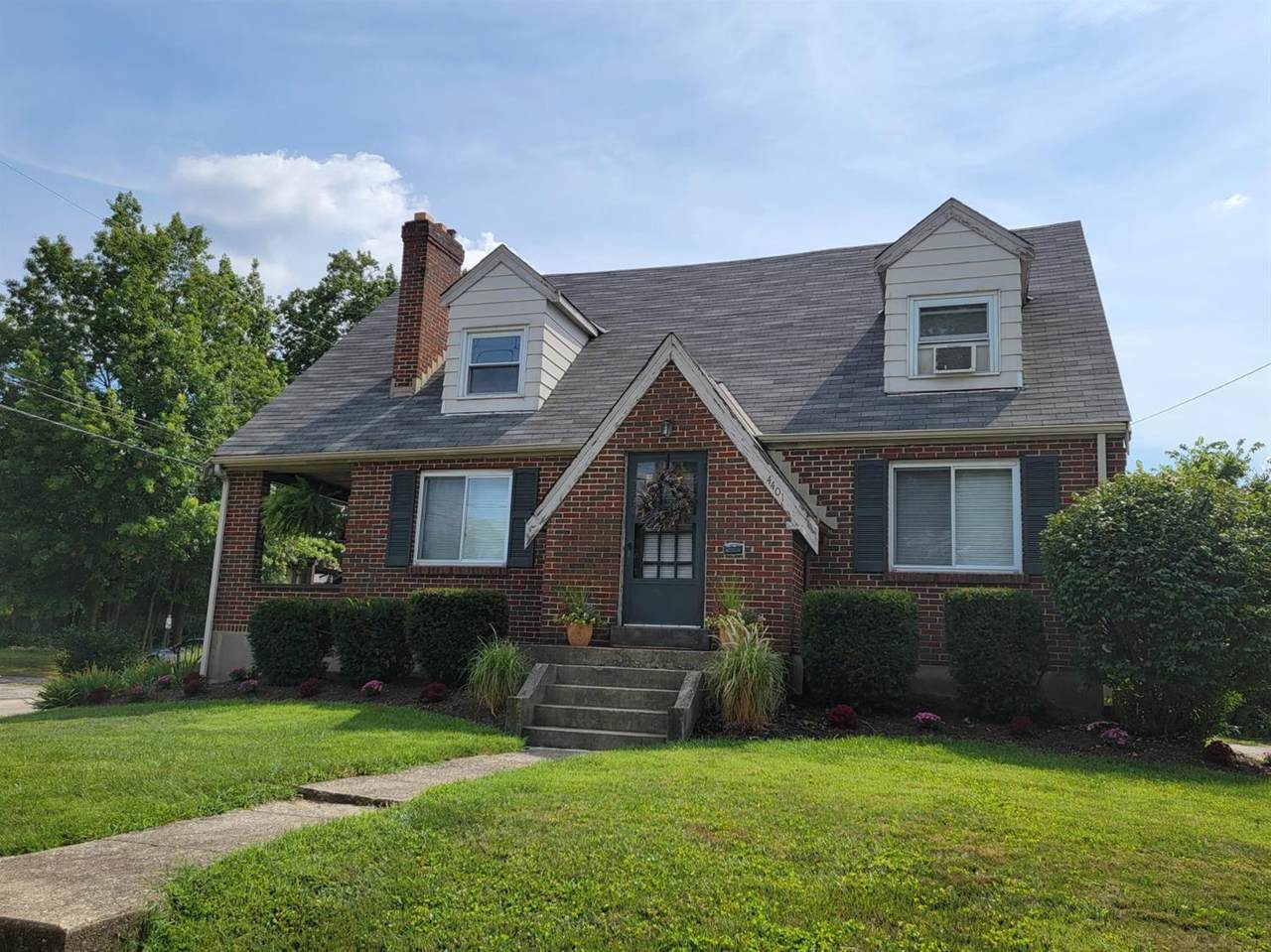 4401 Harrison Avenue - Photo 1