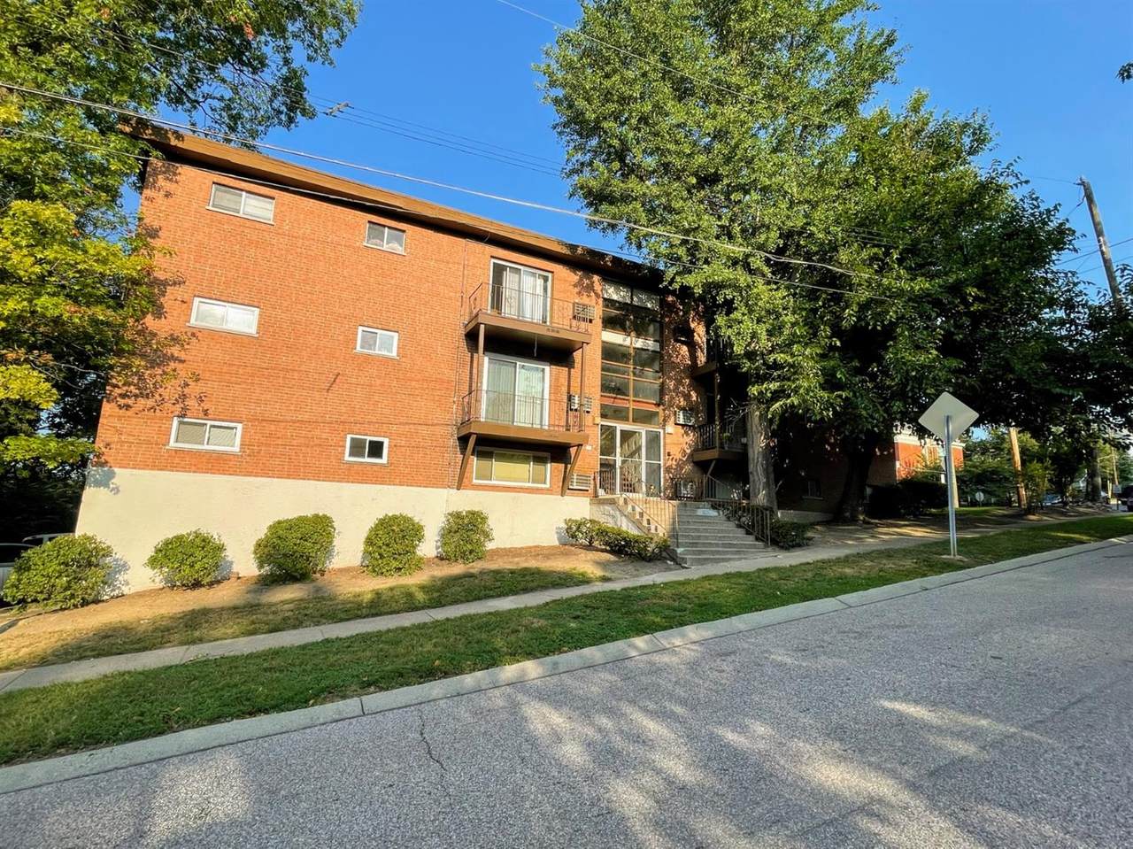 3995 Wess Park Drive - Photo 1