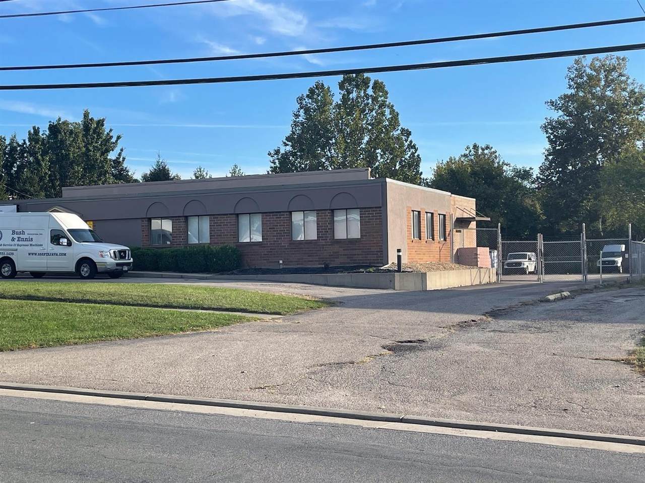 11322 Southland Rd - Photo 1