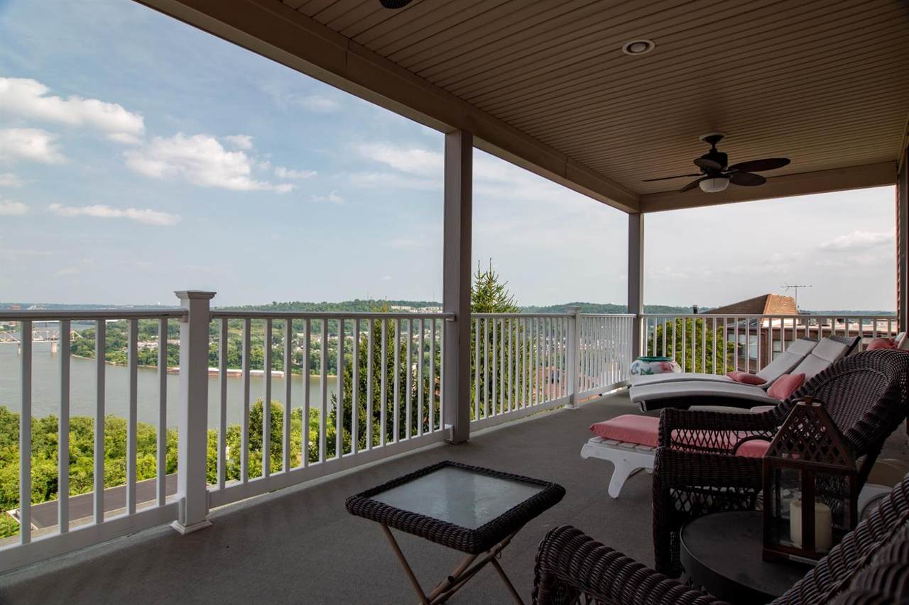 542 Davenport Avenue - Photo 1