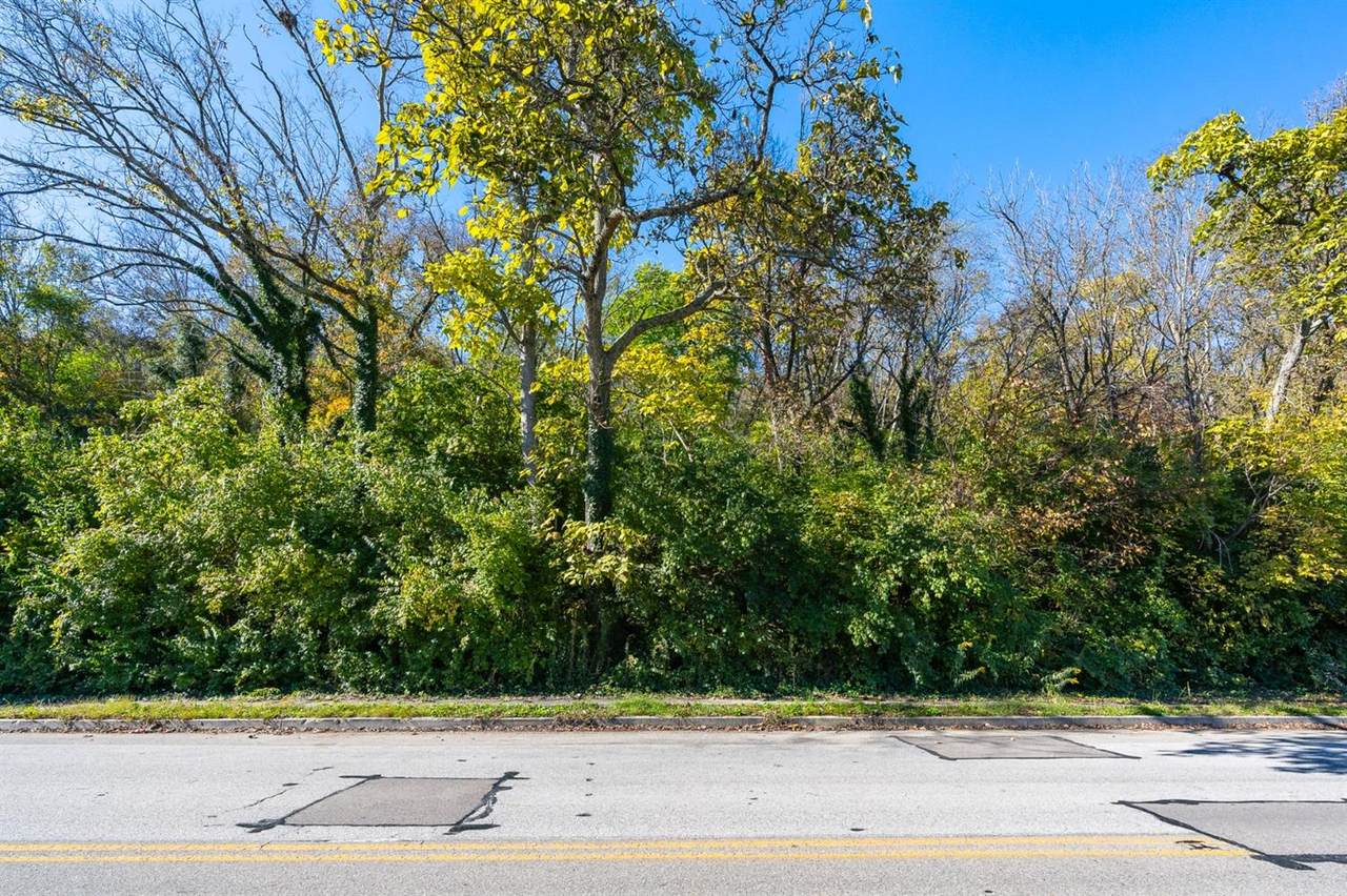 4400 Eastern Ave - Photo 1