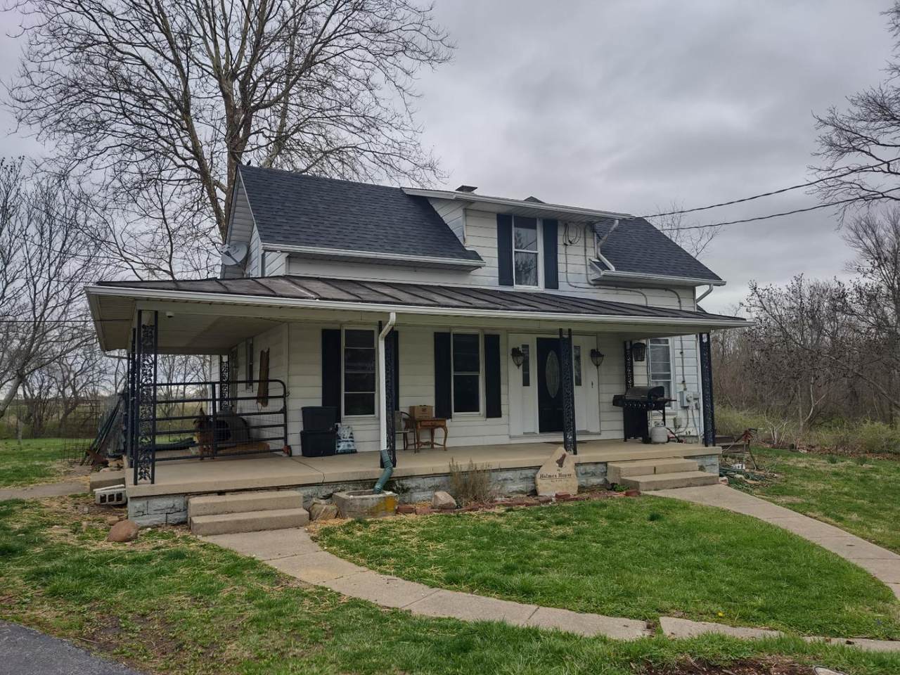 583 Nunn Avenue - Photo 1