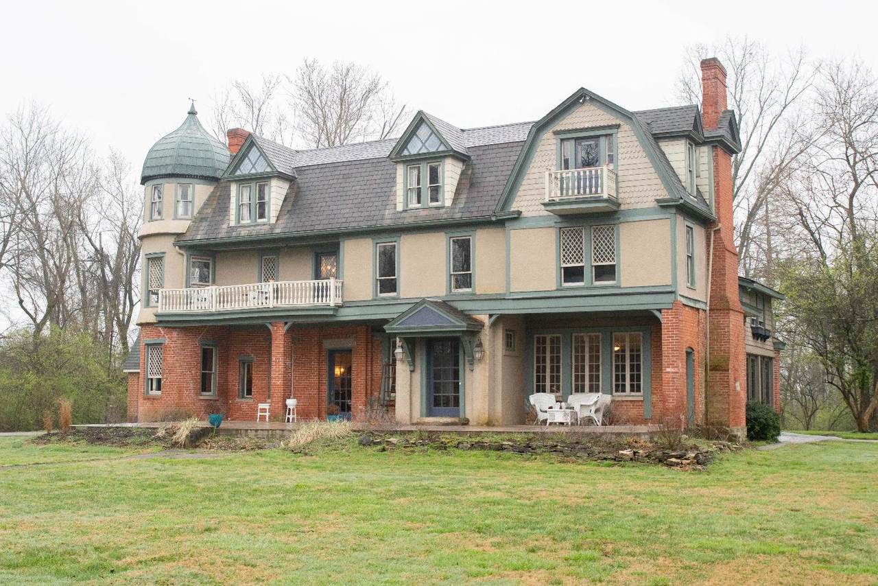 901 Locust Corner Road - Photo 1