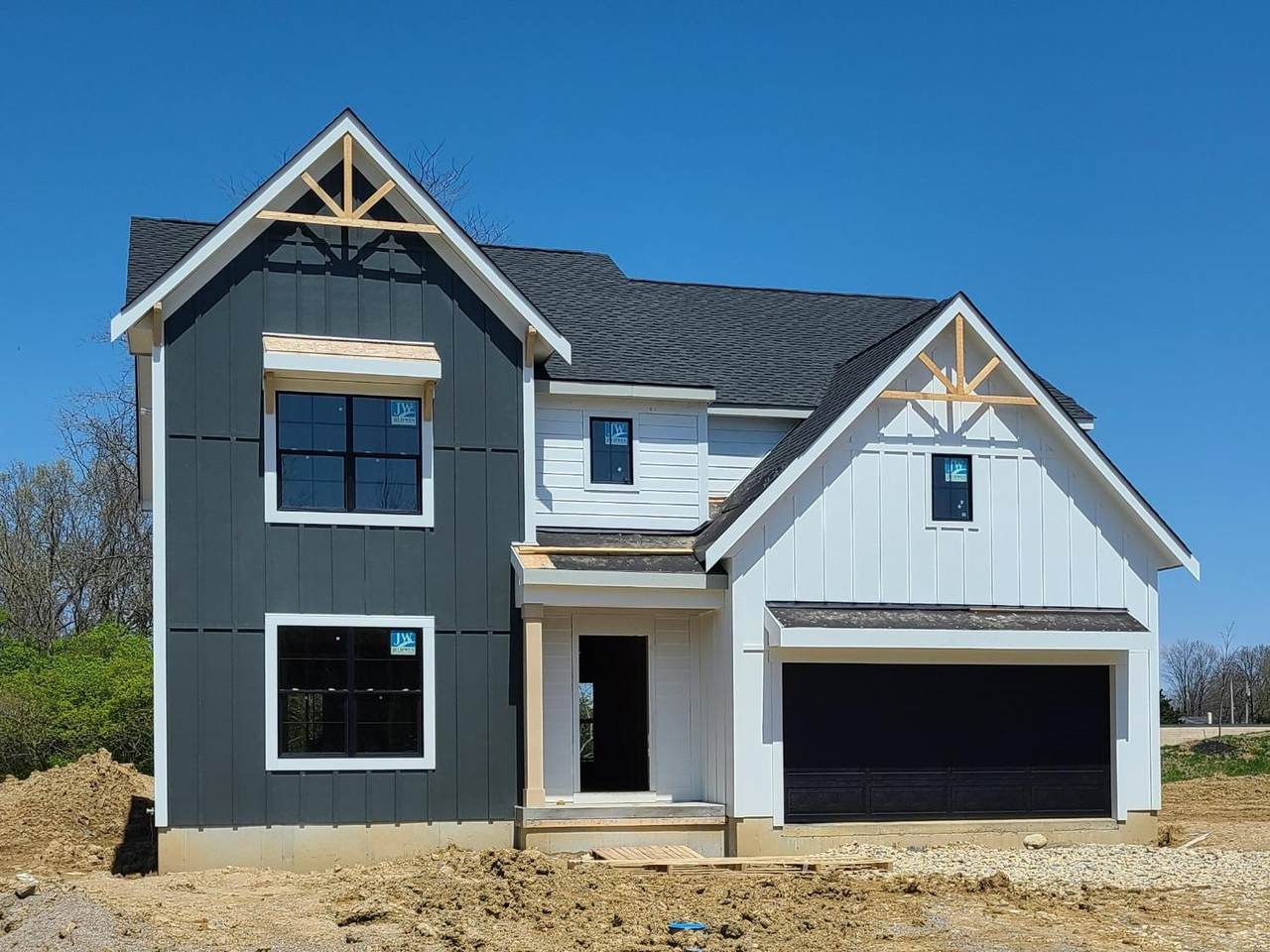 524 Creekside Lane - Photo 1