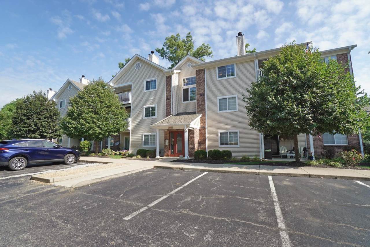 720 Carrington Place - Photo 1