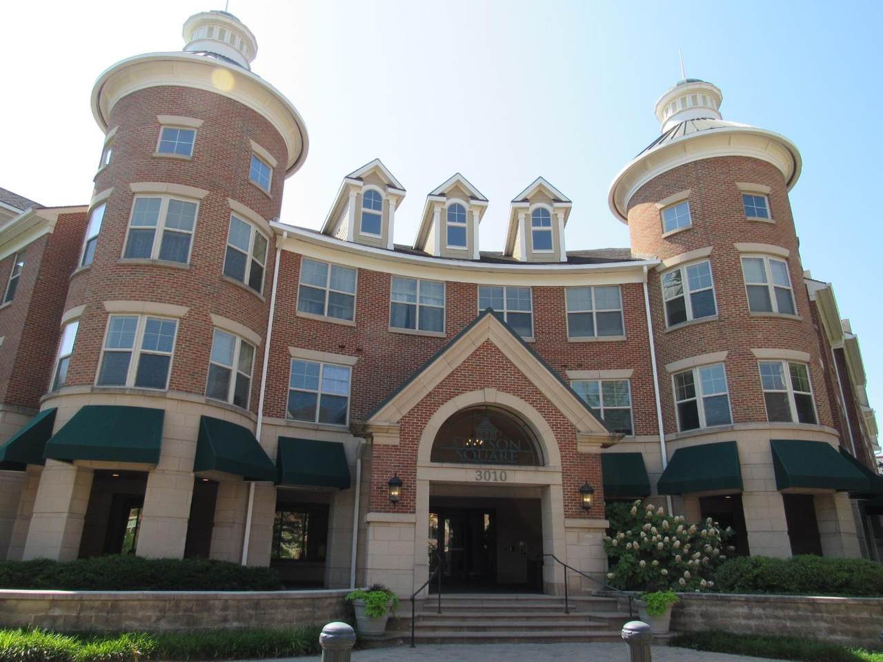 252 Stetson Street - Photo 1