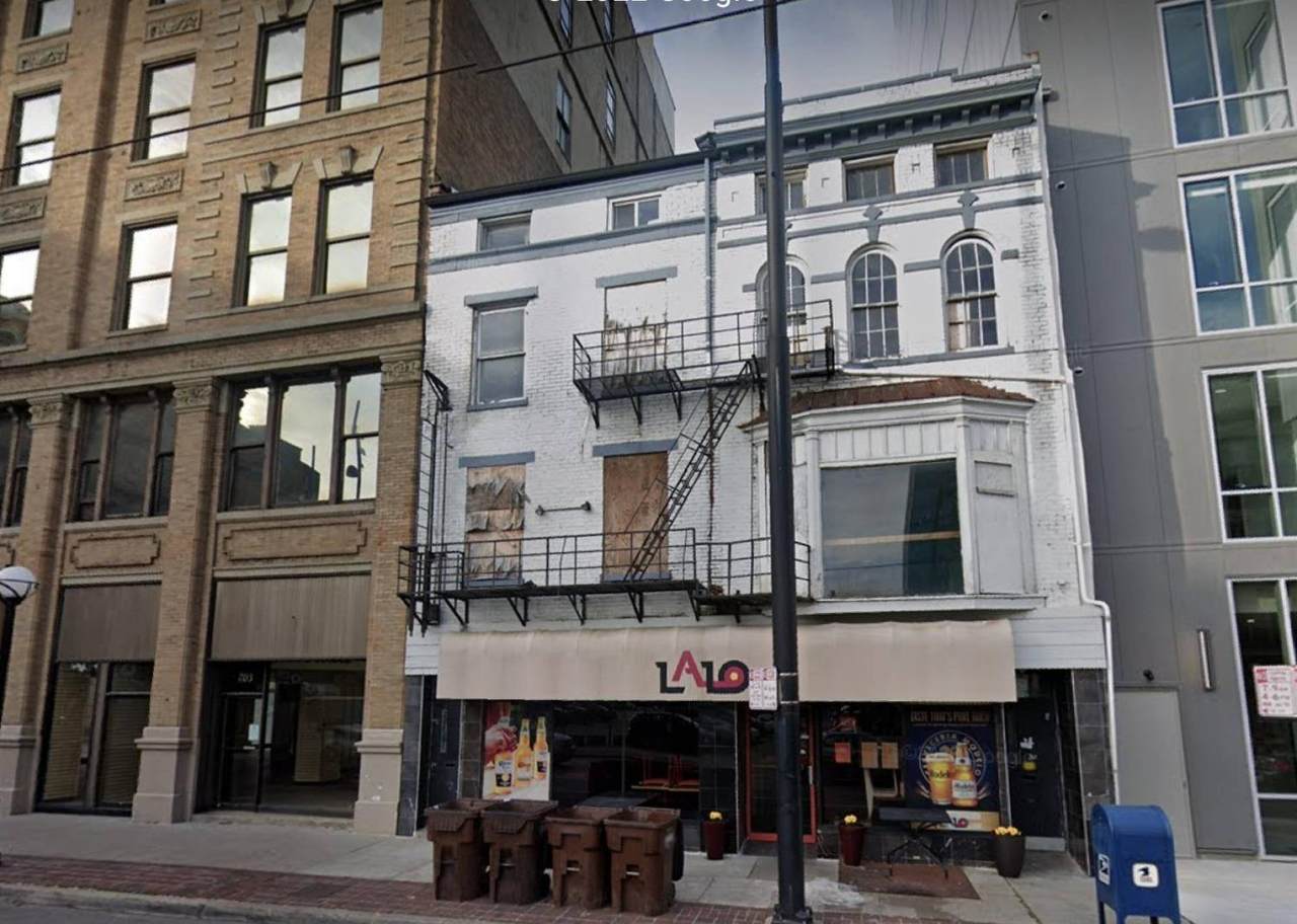 707 Main Street - Photo 1