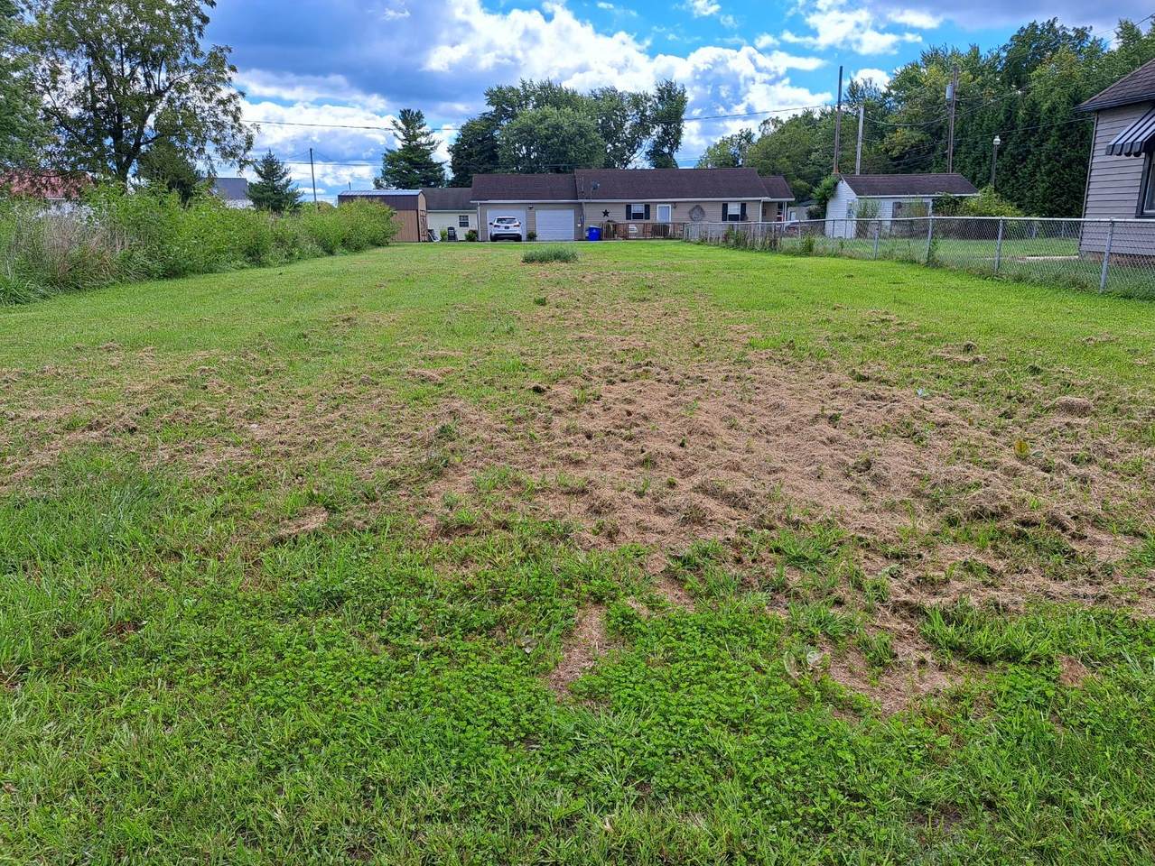 744 Blaine St - Photo 1