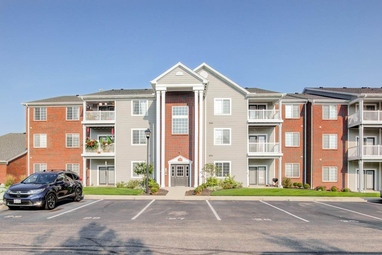 2305 Pinnacle Court - Photo 1
